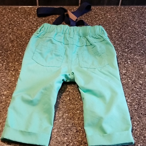 Cat & Jack pants with suspenders - Picture 3 of 3
